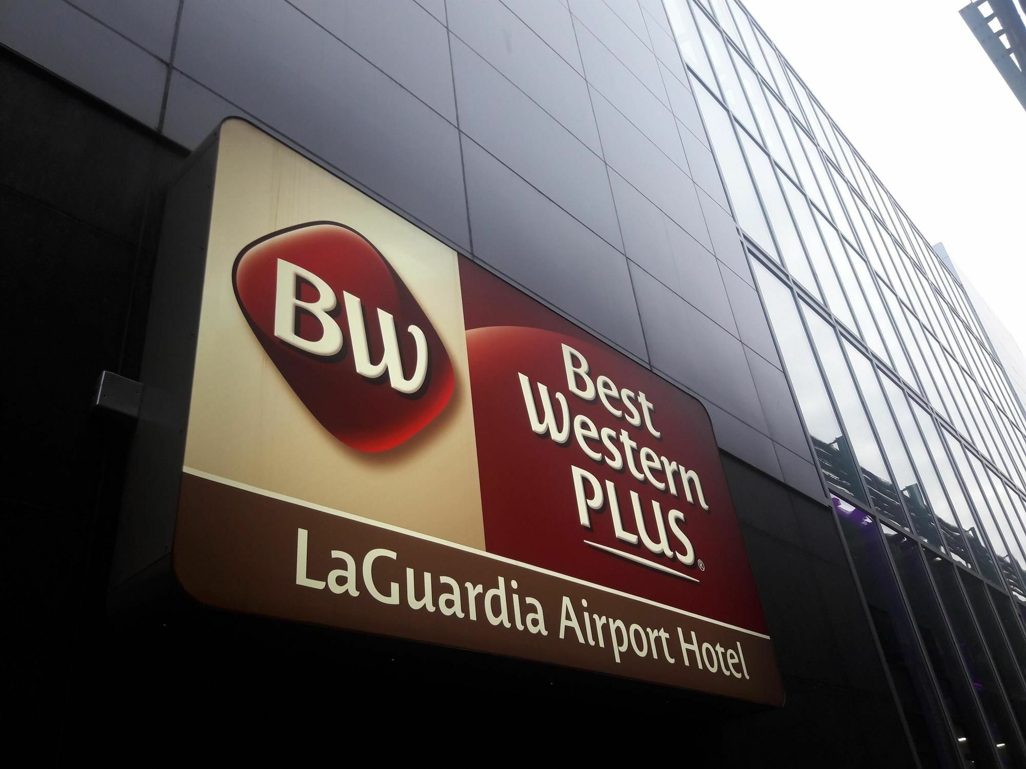 Best Western Plus Laguardia Airport Hotel Queens New York Esterno foto